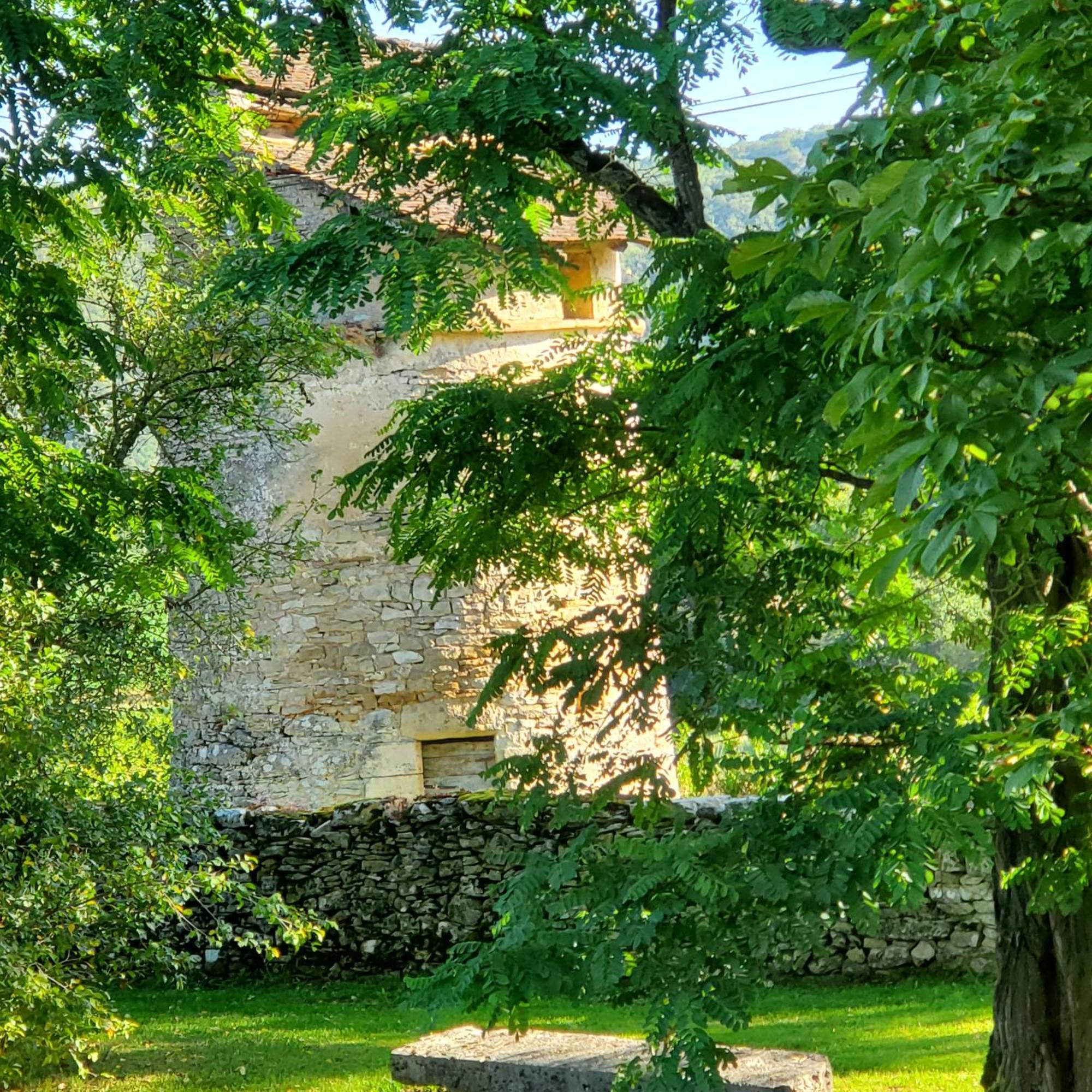 Mas De Garrigue Bed and Breakfast Calvignac Buitenkant foto
