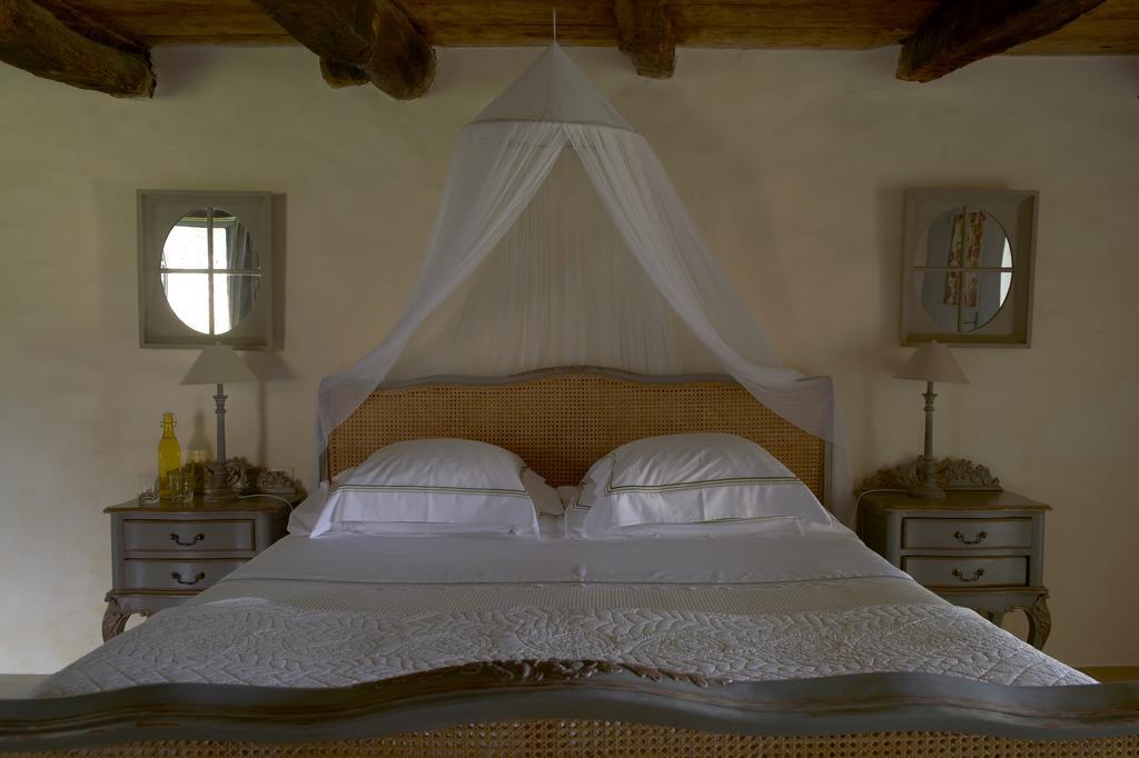 Mas De Garrigue Bed and Breakfast Calvignac Kamer foto
